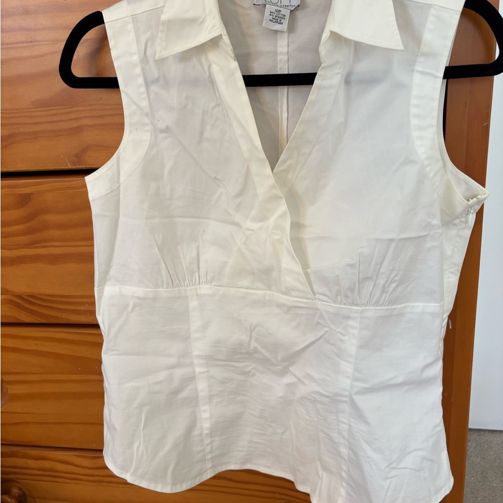 Ann Taylor LOFT Women 8P Sleeveless Collared Button Blouse White Cotton - Picture 2 of 9